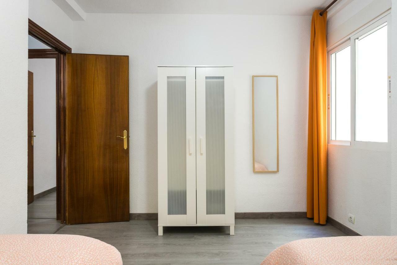 Lovely, New, Bright 3 Mins To Beach Apt 105 Sq Meters Alicante Exteriör bild